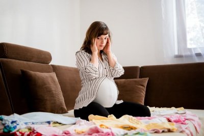 Причины депрессии и способы борьбы с ней во время беременности