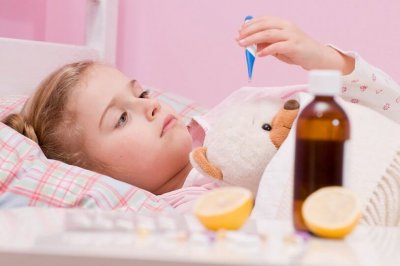Температура у ребенка: стоит ли сбивать, какие препараты предпочесть