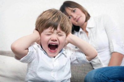 В чём опасность крика и наказаний для воспитания ребенка?