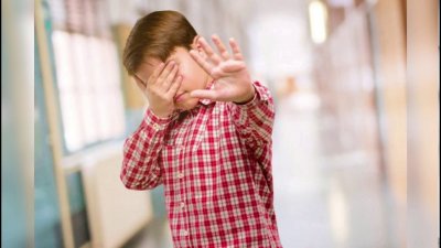 Как помочь ребенку побороть застенчивость?