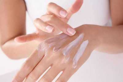 Сухость кожи рук: от причин до способов профилактики и восстановления